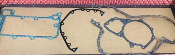 Комплект прокладок двигателя полный МВ Axor OM457 136290 ELRING